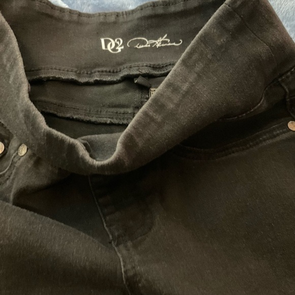 DG2 Jeans Black Stretch Denim Slim leg size Small - Picture 3 of 9